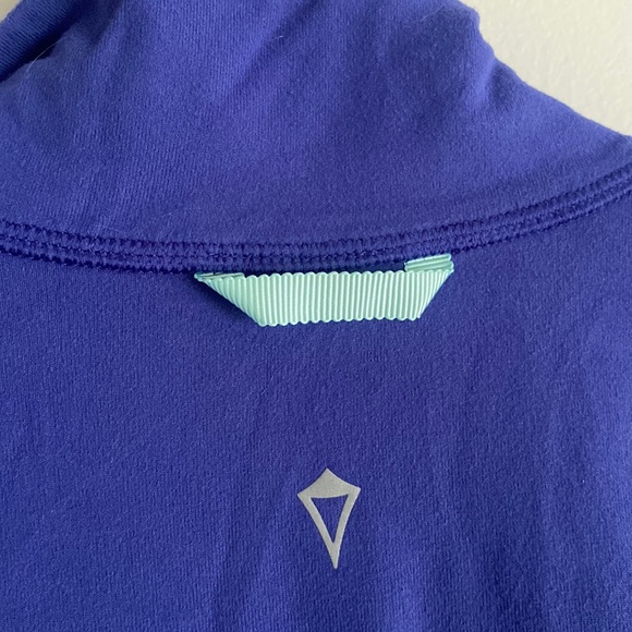 Ivivva Lululemon Glow and Go pullover size 12 - Picture 11 of 14